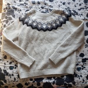 LAST CHANCE! Banana Republic Sweater